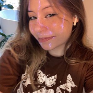 Meet your Posher, Celina